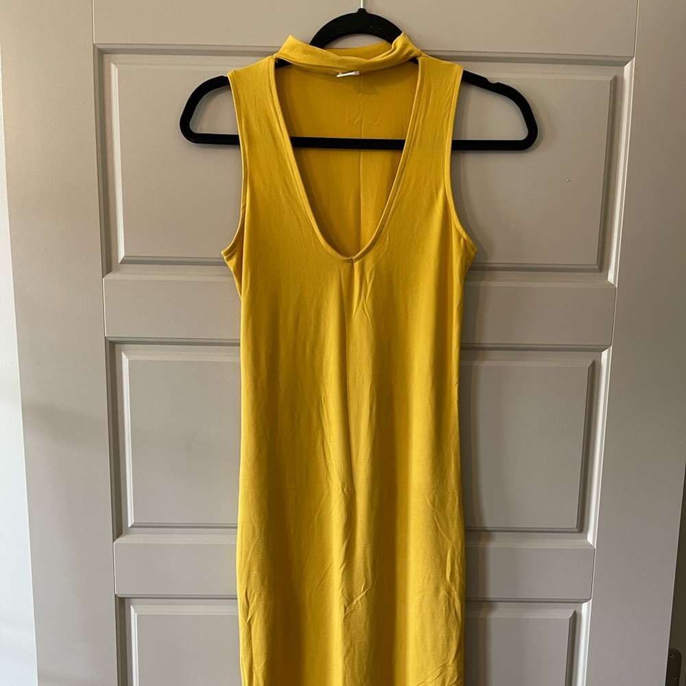 Yellow dress